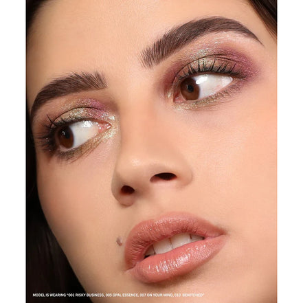 Sombra Holografica En Barra Stellar Glaze Stick Shadow Moira