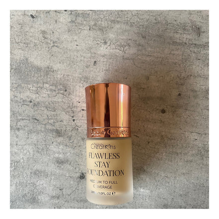 Base Liquida De Maquilllaje Flawless Stay Beauty Creations