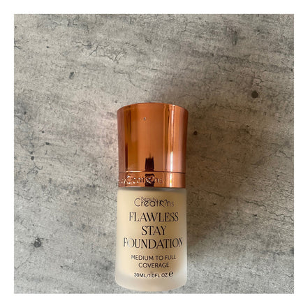 Base Liquida De Maquilllaje Flawless Stay Beauty Creations