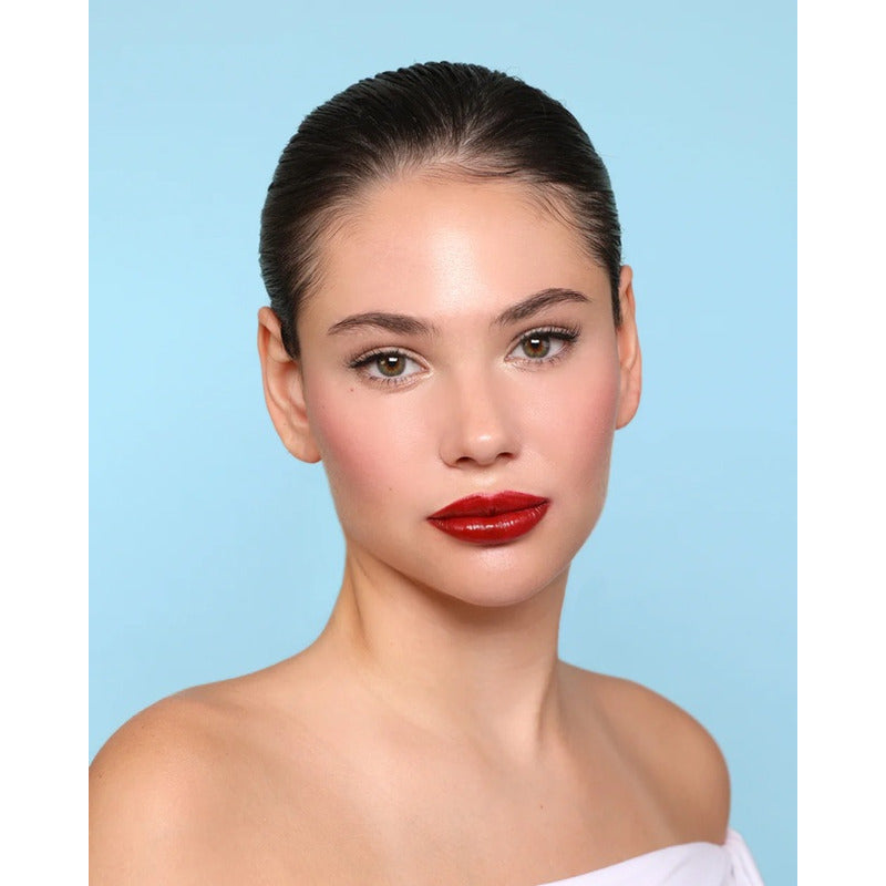 Labial Satinado Chic Collection Chic Satin Lipstick Moira