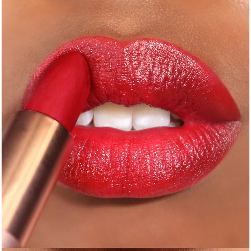 Labial Satinado Goddess Lipstick Moira 1pz 22 Tonos Original